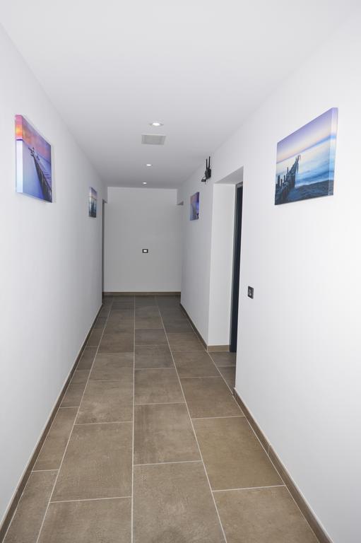 Hostal Maria Jose Conil De La Frontera Exterior photo