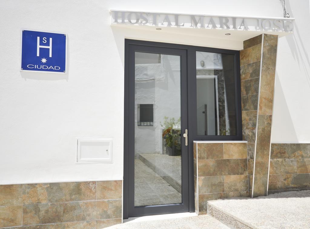 Hostal Maria Jose Conil De La Frontera Exterior photo